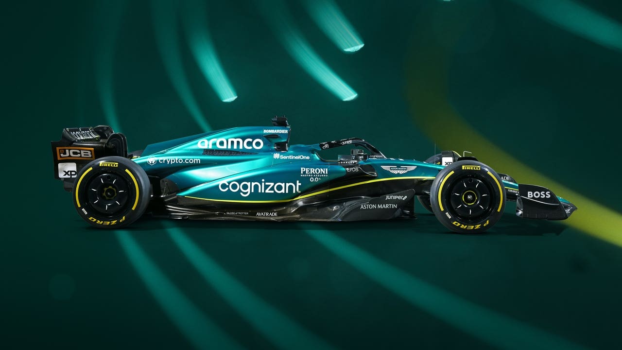 Aston Martin AMR23 logo 110° anniversario