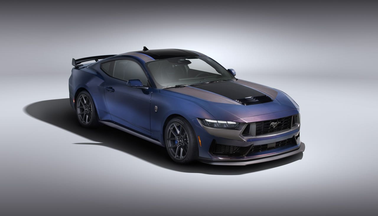 Ford Mustang Dark Horse 2024 dettagli