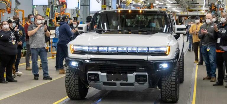 GMC Hummer EV: partita la produzione