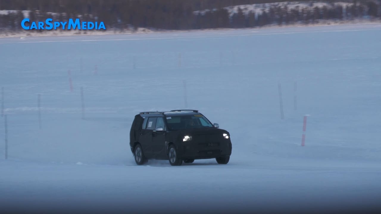 Hyundai Santa Fe 2024 prototipo Nord Europa