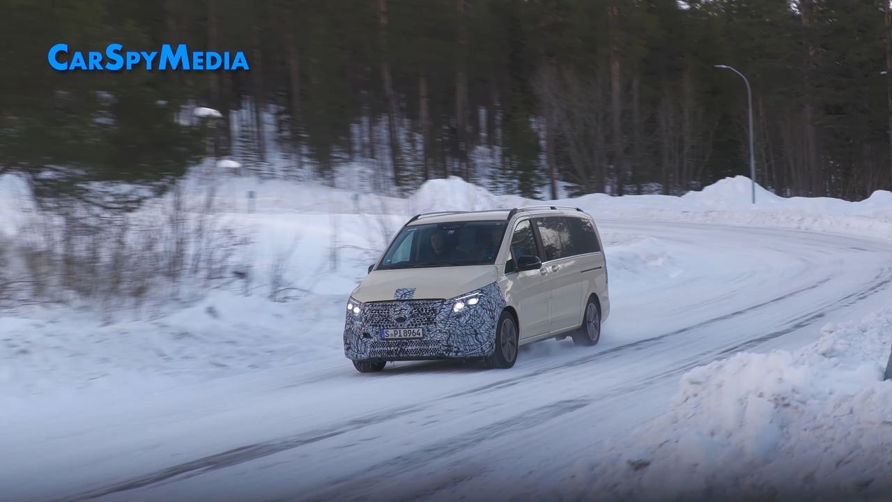 Mercedes Classe V 2024 prototipi neve