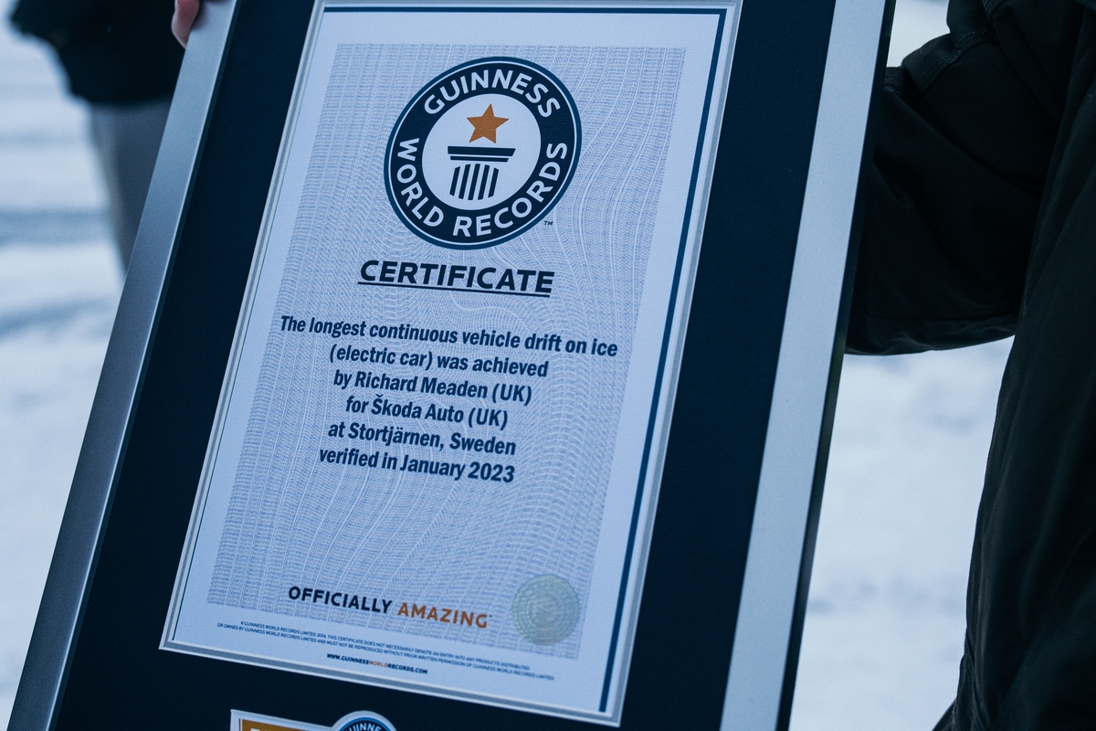 Skoda Enyaq RS iV Guinness World Records