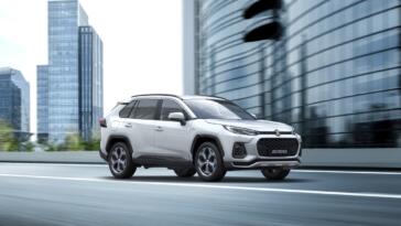 Suzuki Across Plug-in 2023