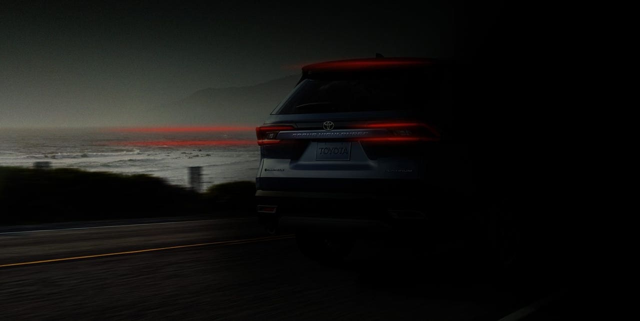 Toyota Grand Highlander 2024 teaser