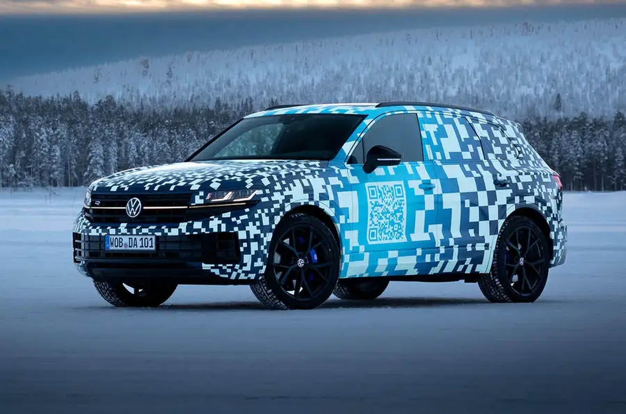 Volkswagen Touareg 2024 prototipo ufficiale anteprima