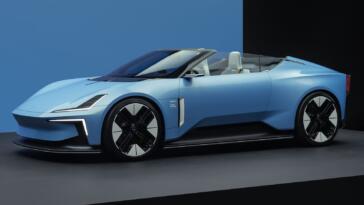 Volvo auto sportiva elettrica