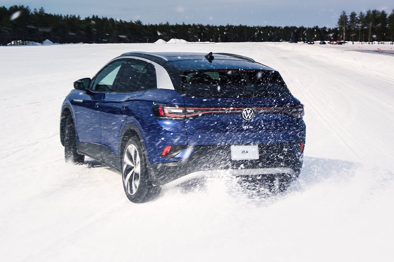Auto elettriche sulla neve