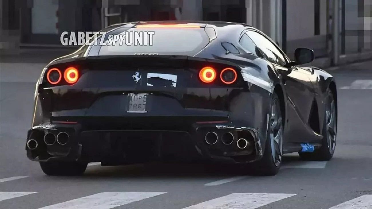 Ferrari 812