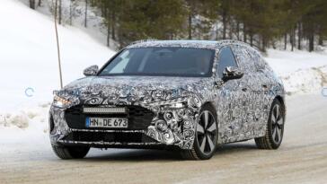 Audi A4 Avant 2024 prototipo test invernali foto spia