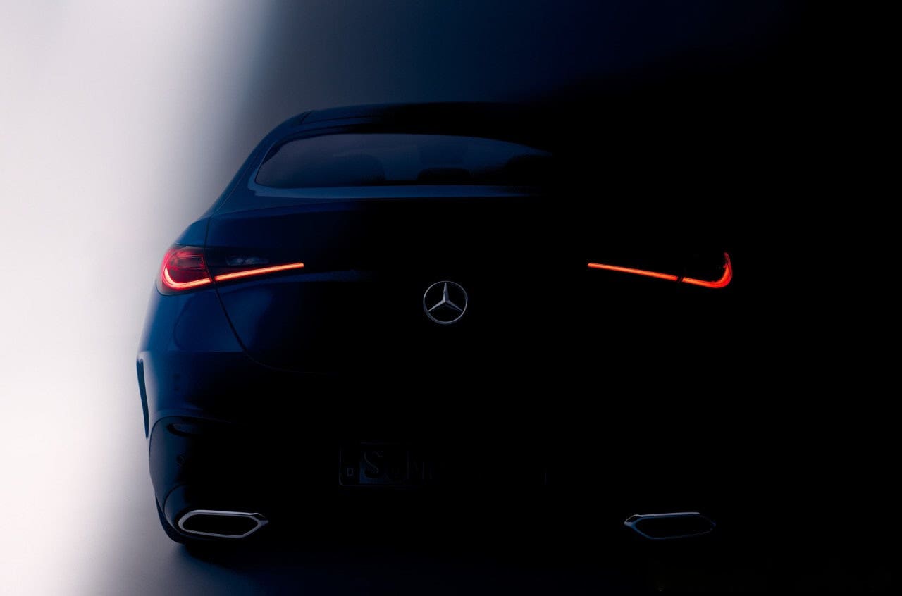 Mercedes GLC Coupé 2024 posteriore teaser