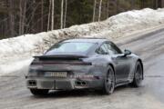 Porsche 911 Turbo 2024 prototipo foto spia