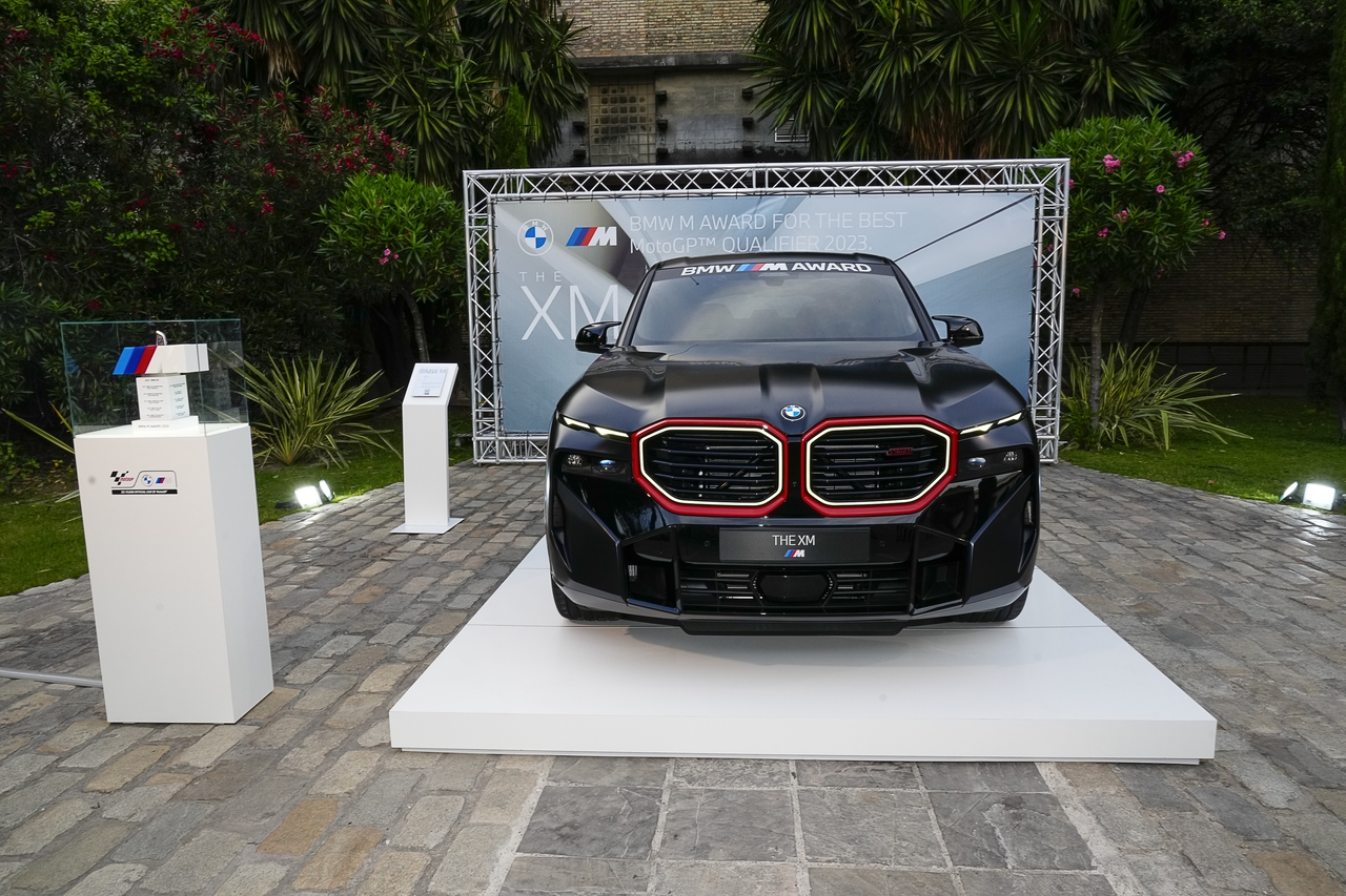 BMW XM Label Red wird Gewinnerfahrzeug des BMW M Award 2023