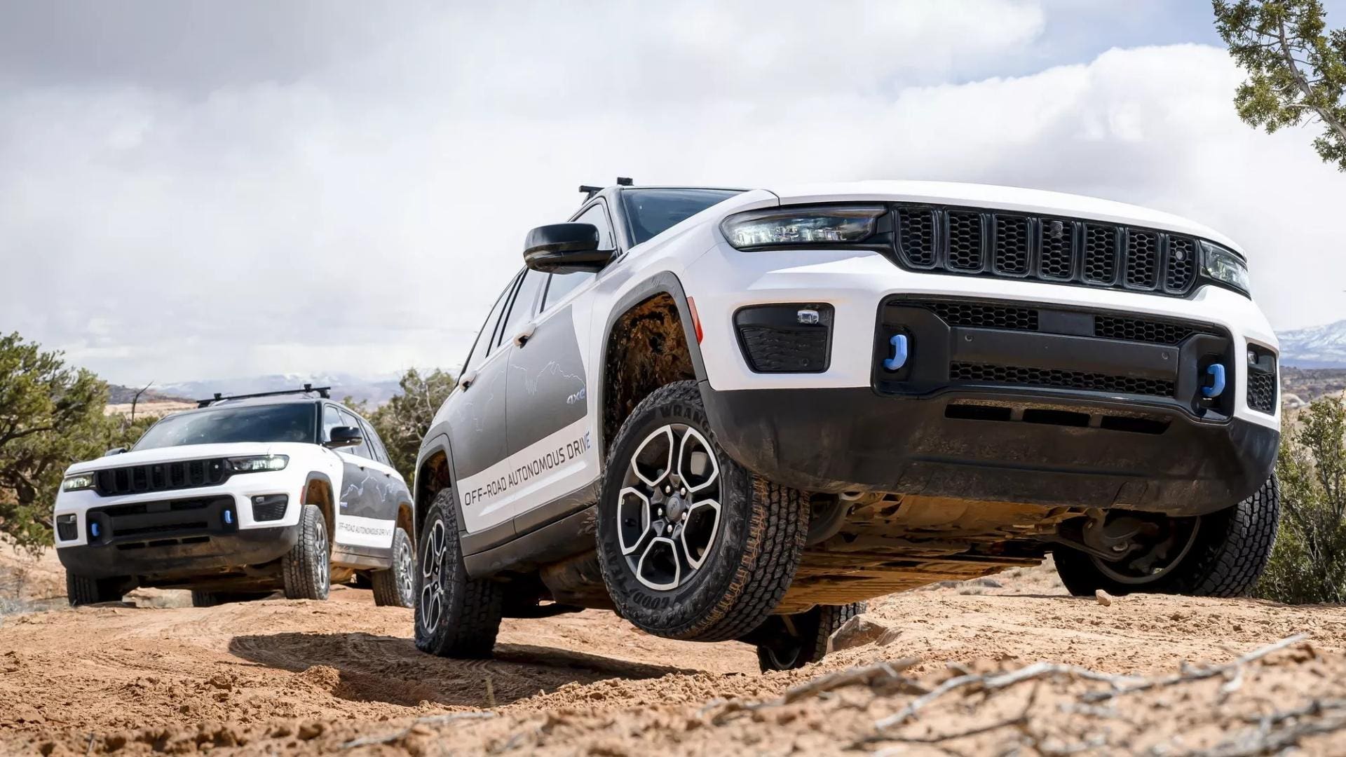 Jeep Grand Cherokee guida autonoma