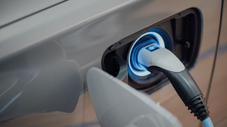 Ricarica auto elettrica