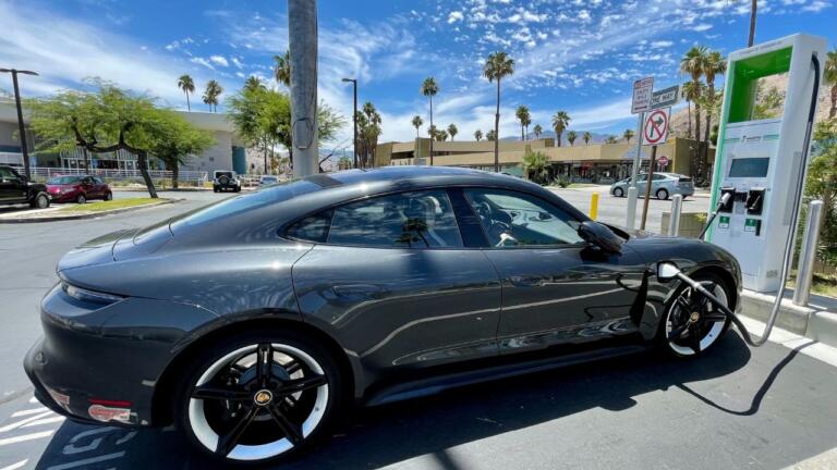 Come si ricarica un’auto elettrica? Tutto quello che devi sapere