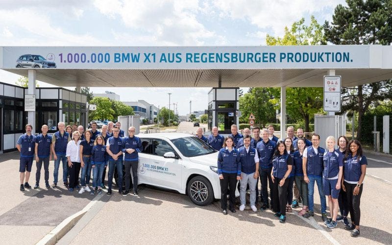 BMW iX1 xDrive30 Bianco Alpino Regensburg