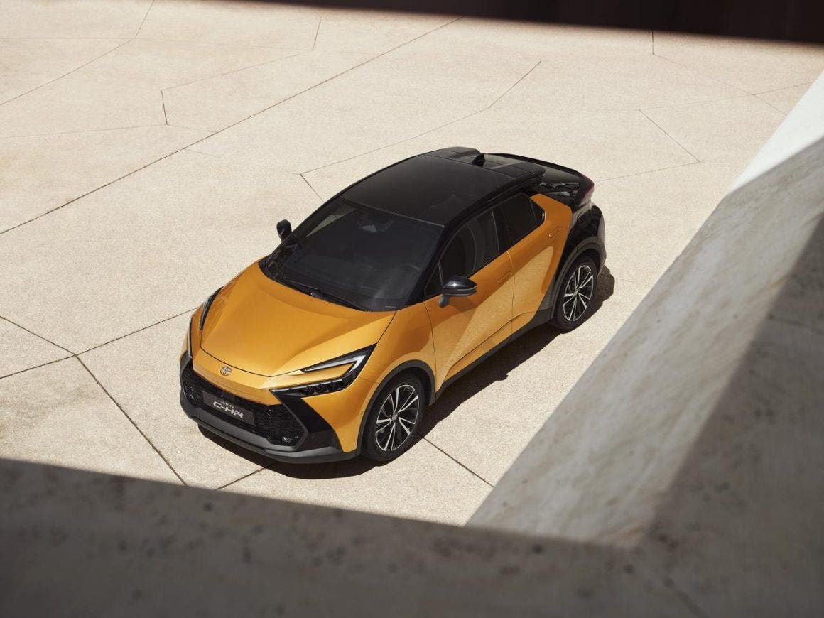 Toyota C-HR elettrico