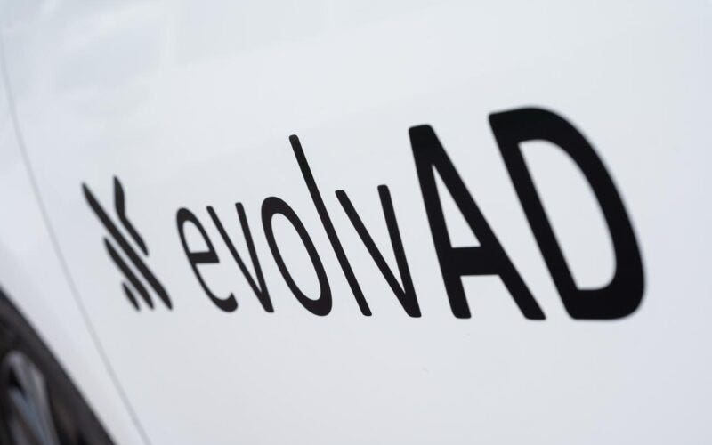 Nissan evolvAD