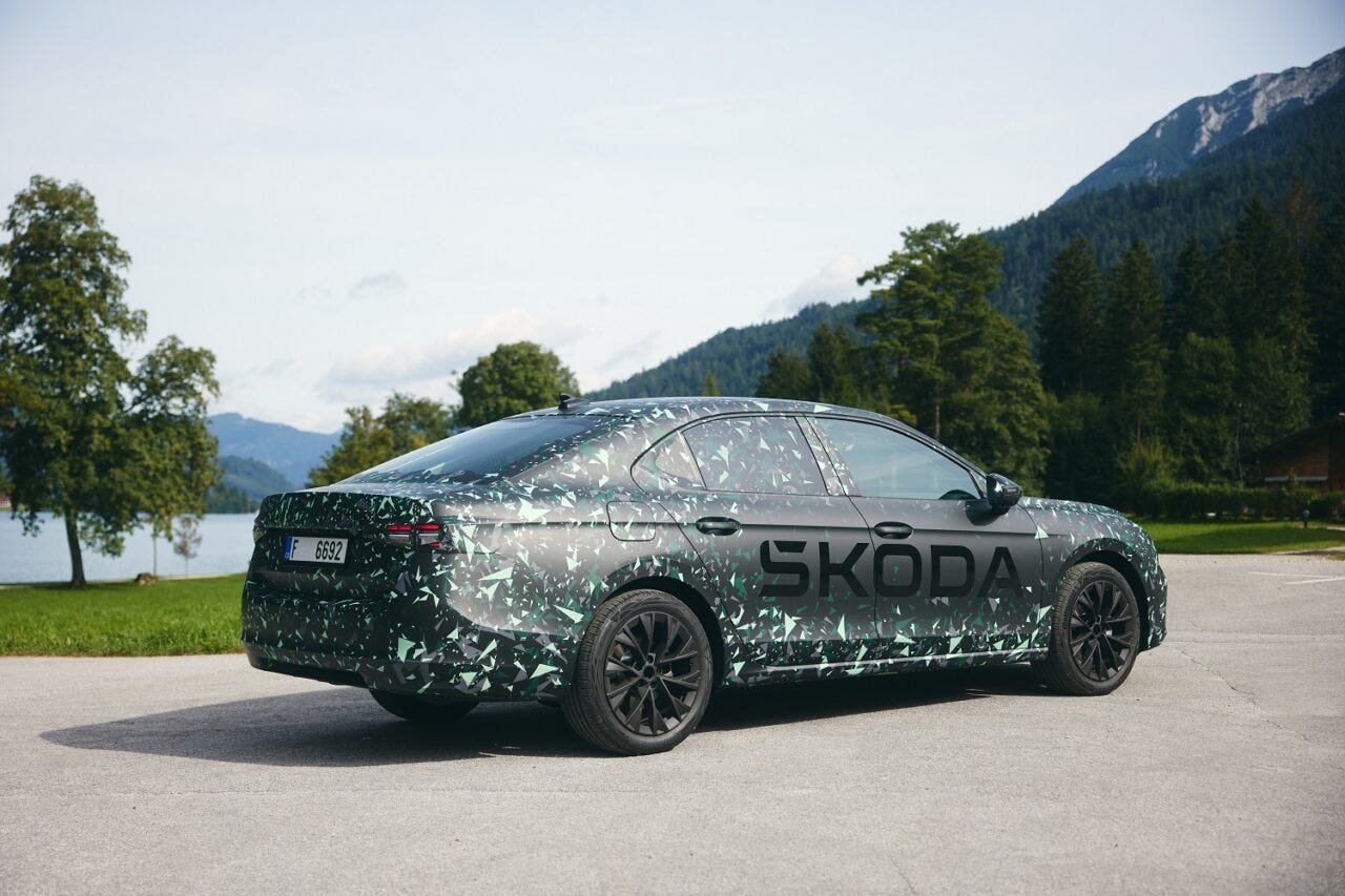 Nuova Skoda Superb