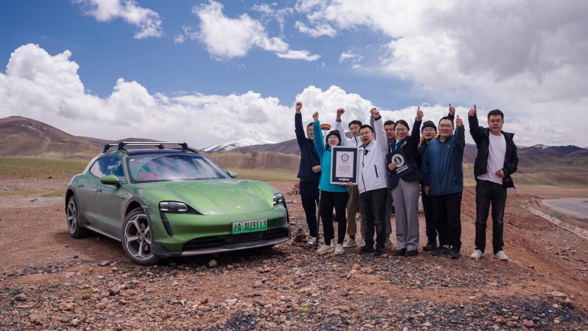 Porsche Taycan Cross Turismo nuovo record Cina