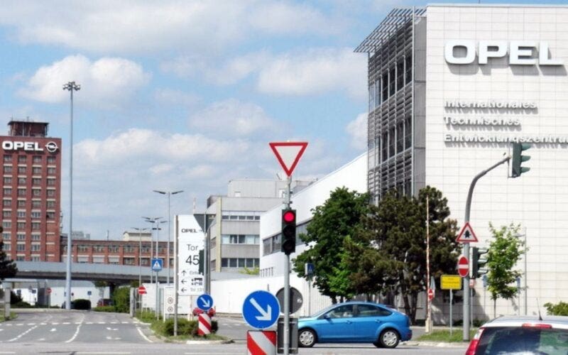 Opel sede