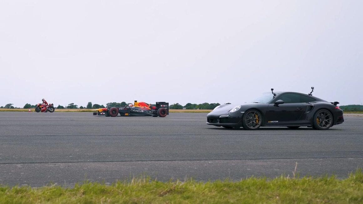 Porsche 911 Turbo S vs Red Bull RB8 vs KTM RC16