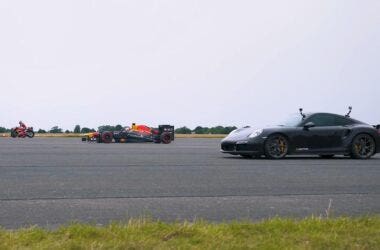 Porsche 911 Turbo S vs Red Bull RB8 vs KTM RC16