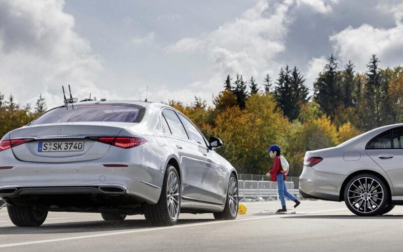 Mercedes sicurezza auto
