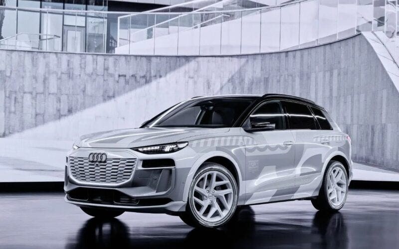 Nuova Audi Q6 e-tron