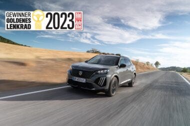 Nuovo Peugeot e-2008 Volante d'Oro