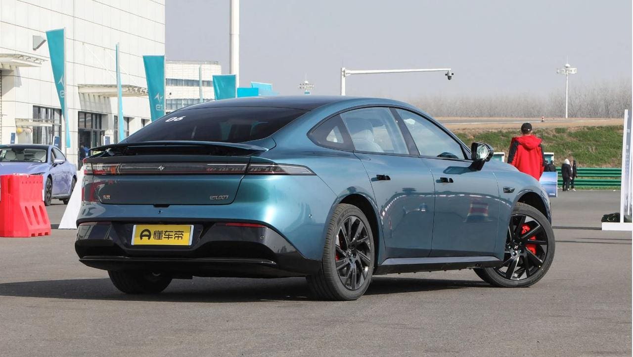 Dongfeng eπ 007