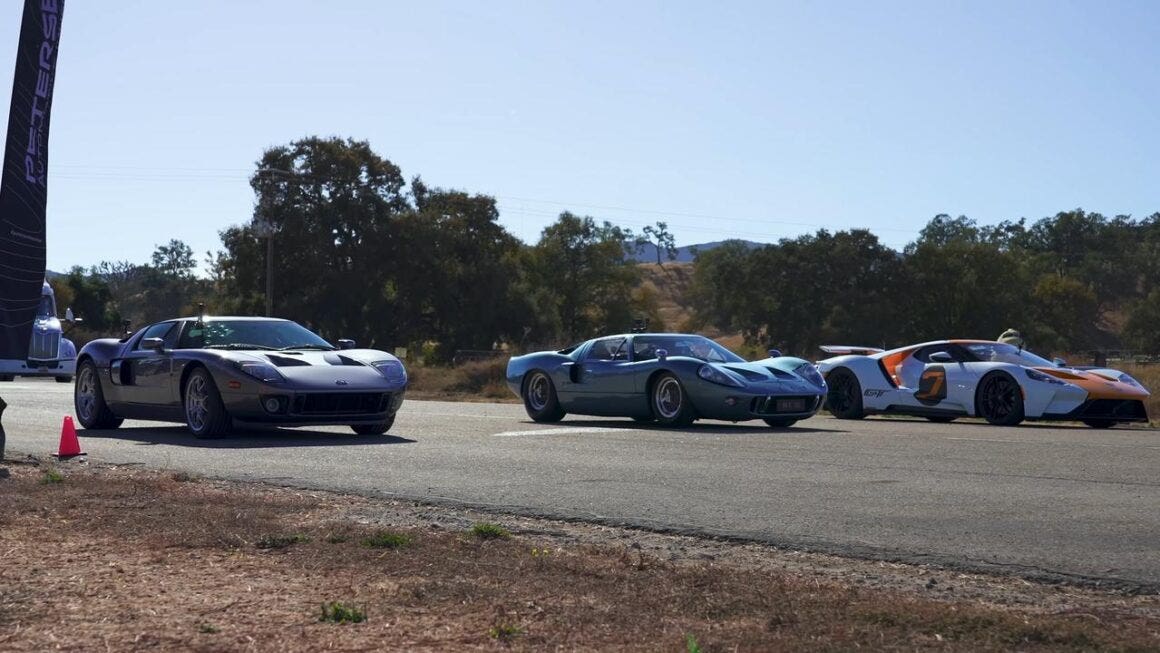 Ford GT drag race