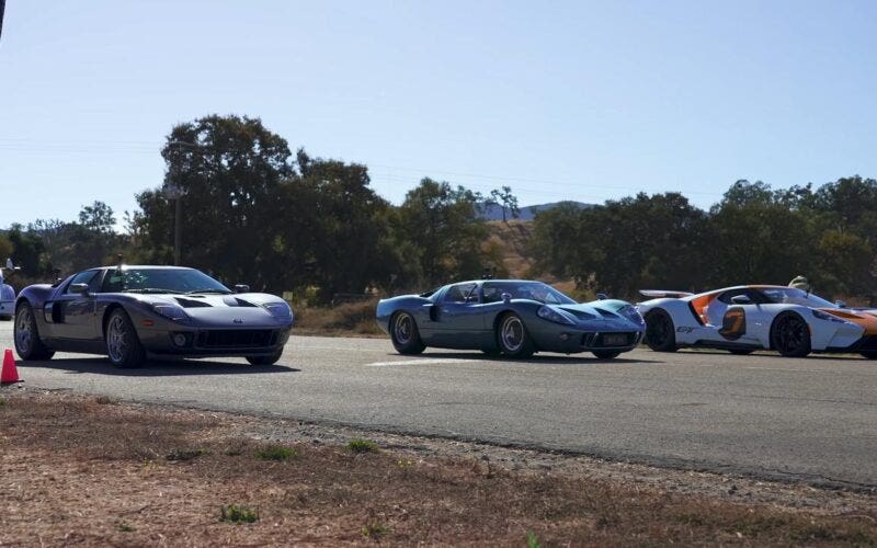 Ford GT drag race