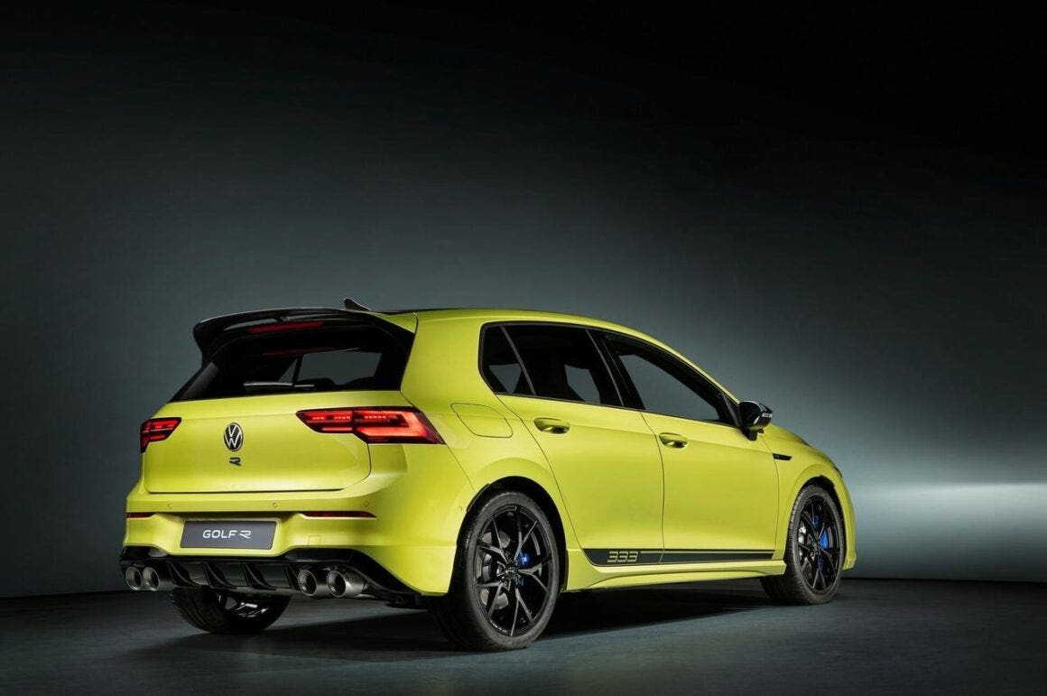 Volkswagen Golf R render