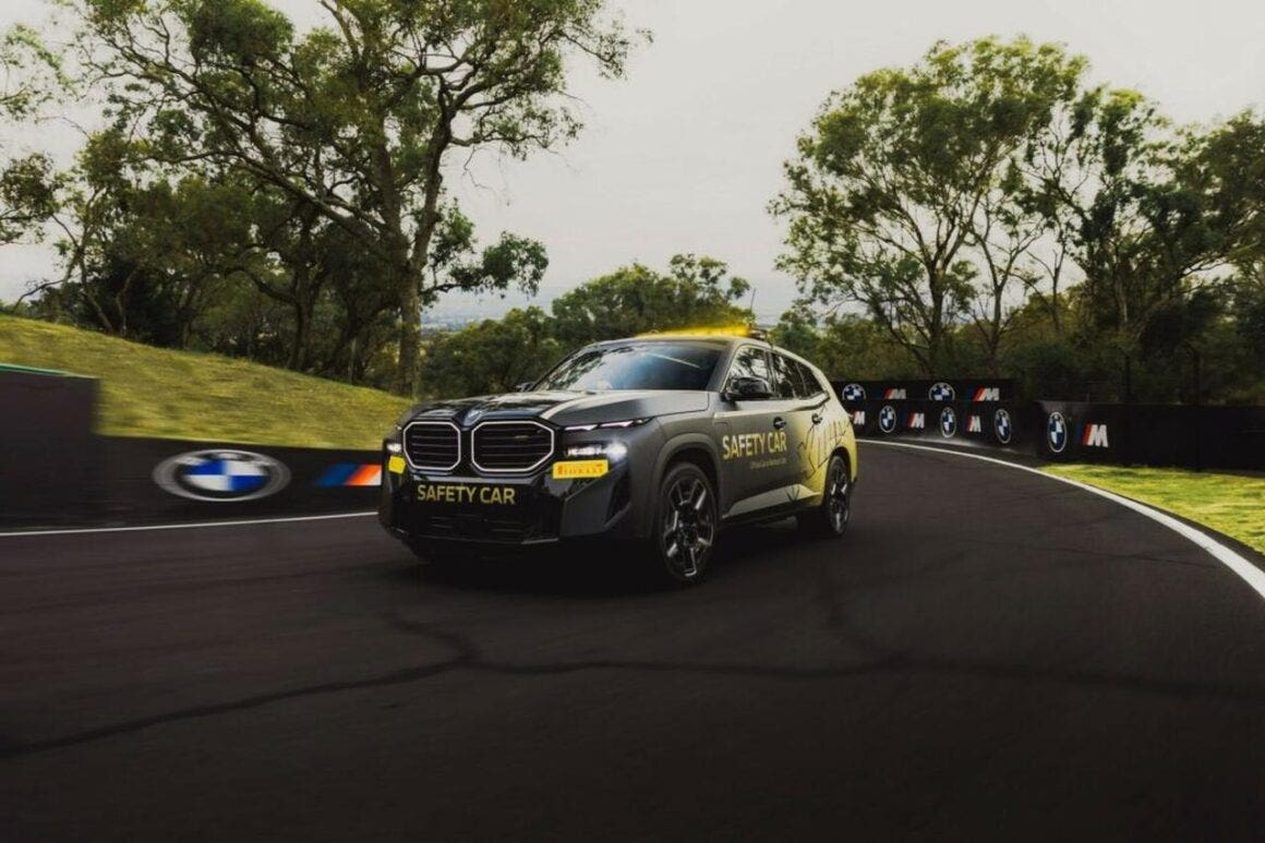 BMW XM safety car