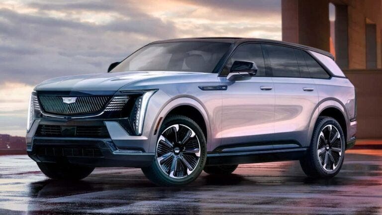 Cadillac Escalade IQL: in arrivo la versione a passo lungo