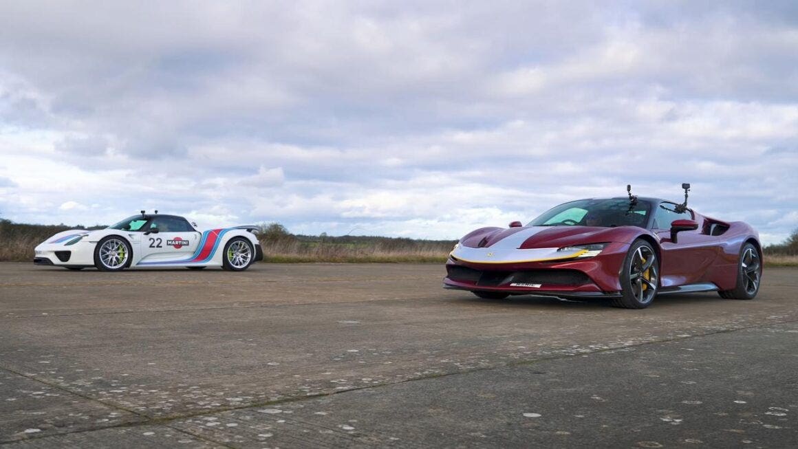 Ferrari SF90 Spider vs Porsche 918 Spyder