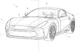 Ferrari brevetto sedile centrale