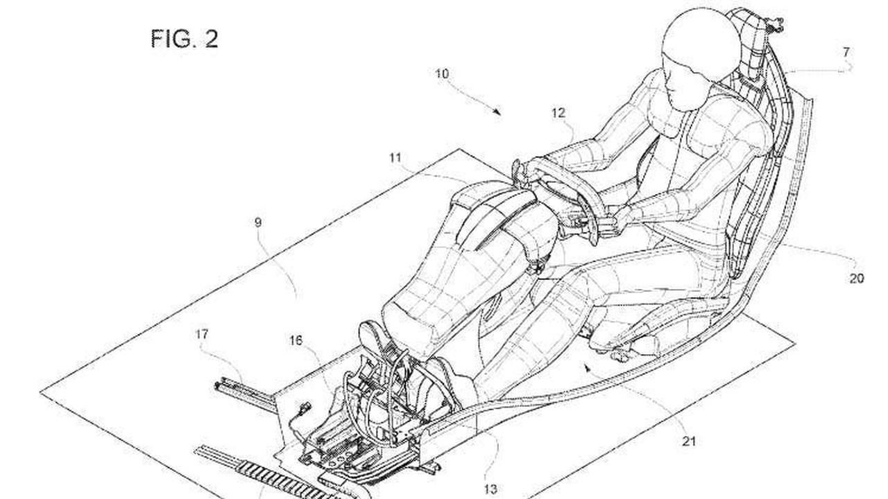 Ferrari brevetto sedile centrale