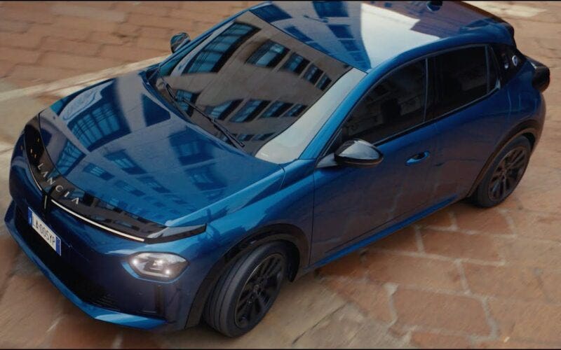 Lancia Ypsilon 2024 Cassina
