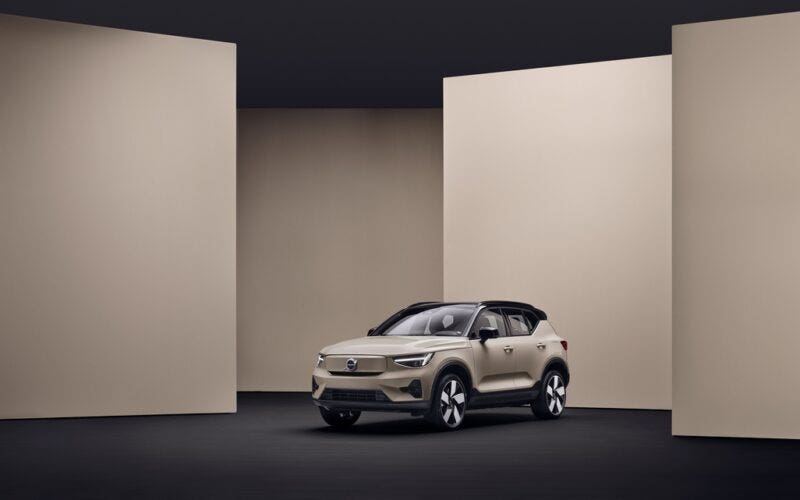 Volvo EX40