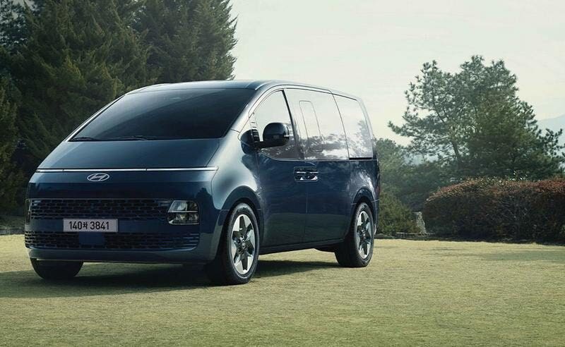 Hyundai Staria Hybrid 2024