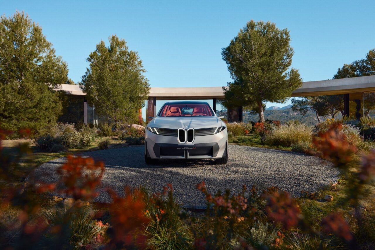 BMW Vision Neue Klasse X Front