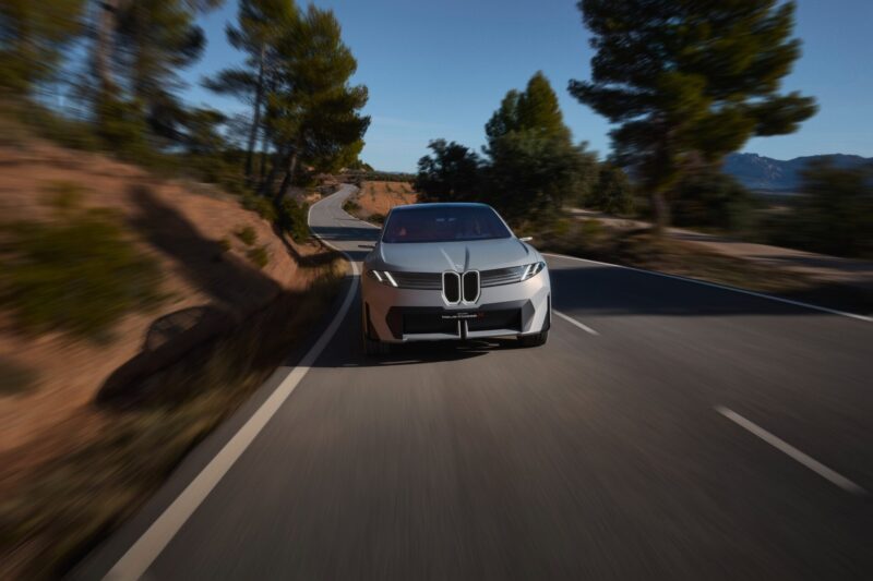 BMW Vision Neue Klasse X Strada