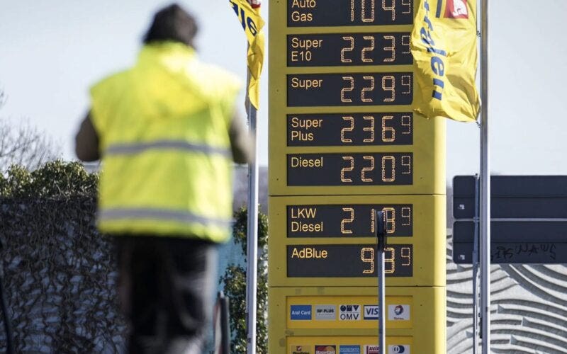 La benzina rischia di volare 1