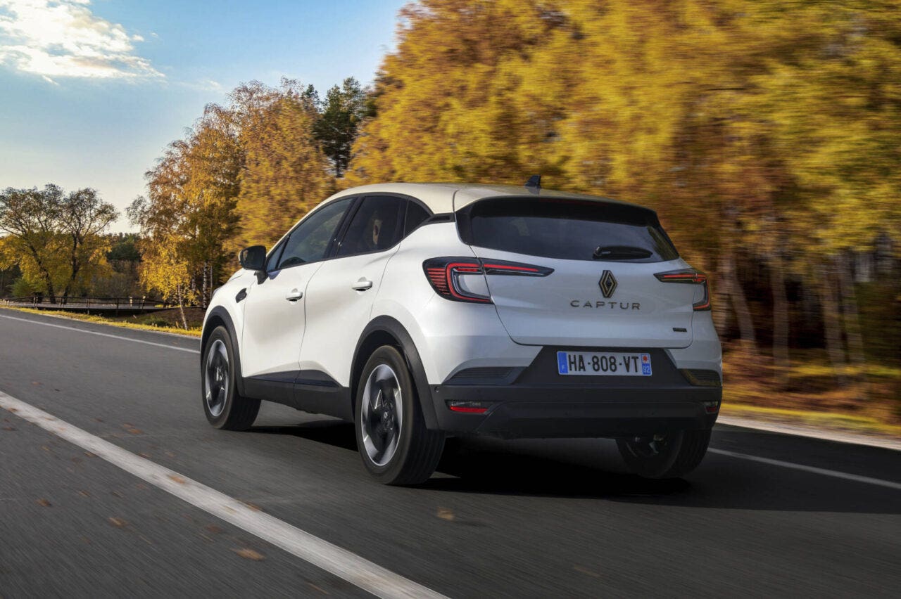 Nuova Renault Captur, retro 3/4