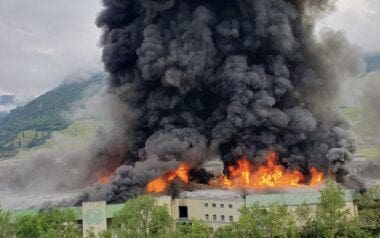 fabbrica di colonnine di ricarica