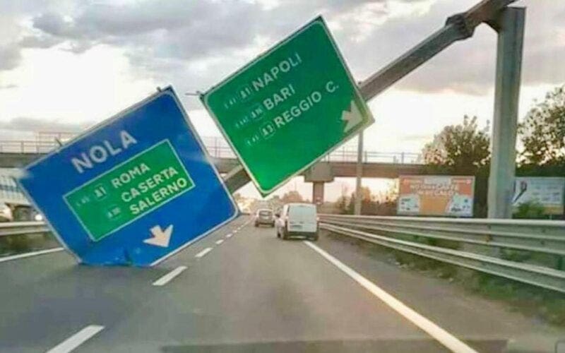 Cartelli stradali