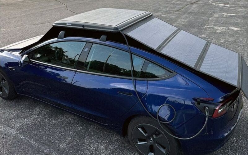 caricabatterie solare auto elettrica