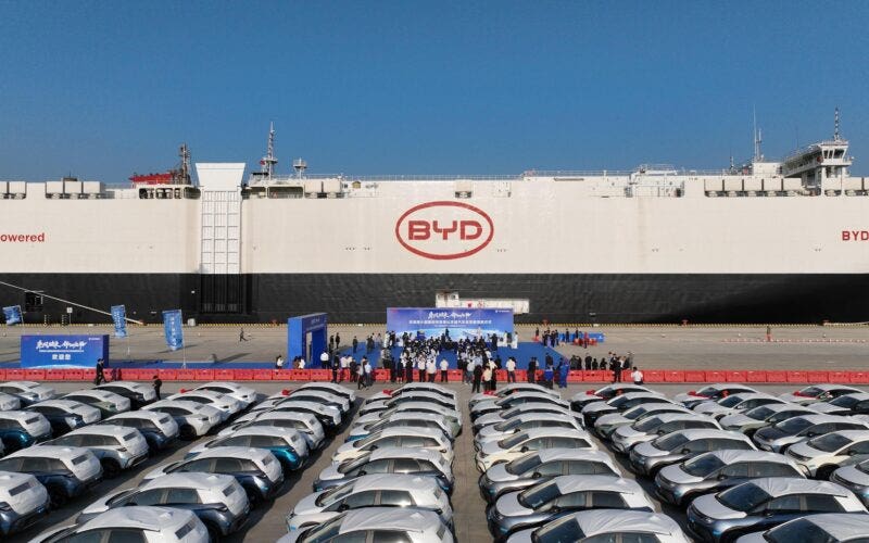 auto elettrica byd cinese